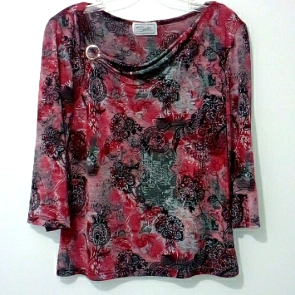 Zacks wine floral top